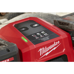 Milwaukee / Milwaukee M18 DBSC Dual bay superlader 5
