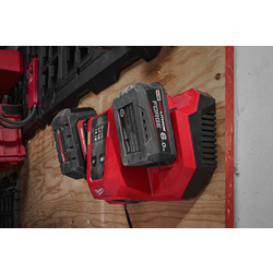 Milwaukee / Milwaukee M18 DBSC Dual bay superlader 6