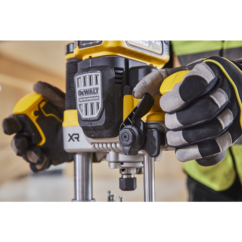 DeWALT DCW620NT-XJ 18V XR accu bovenfrees 18V XR Basic in TSTAK (body)