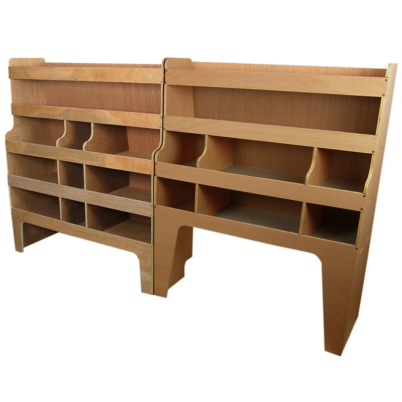 Monstershop / Bedrijfswageninrichting hout met vakken