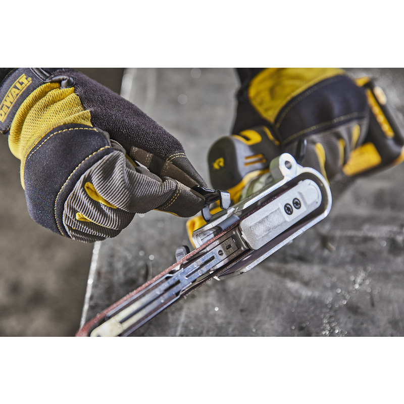 DeWALT DCM200NT-XJ 18V XR accu stripschuurmachine in TSTAK (body)