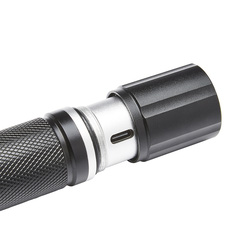 Stanley / Stanley Oplaadbare zaklamp instelbare focus 3