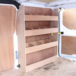 MonsterShop / Bedrijfswageninrichting hout met vakken 4