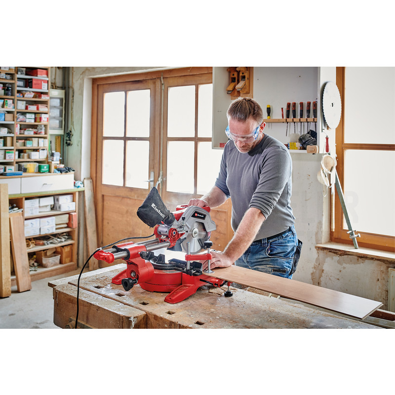 Einhell / Einhell TC-SM 216 radiaal afkort- & verstekzaagmachine