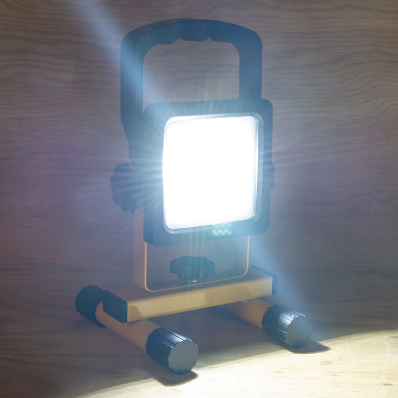 Led's Work / Oplaadbare LED bouwlamp