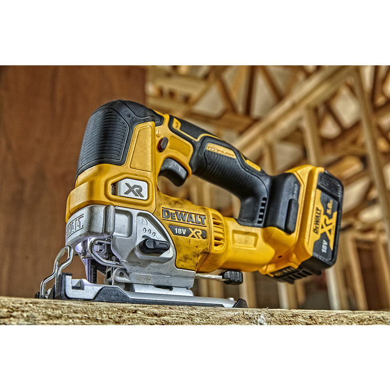 DeWALT / DeWALT DCS334P2-QW 18v XR decoupeerzaag