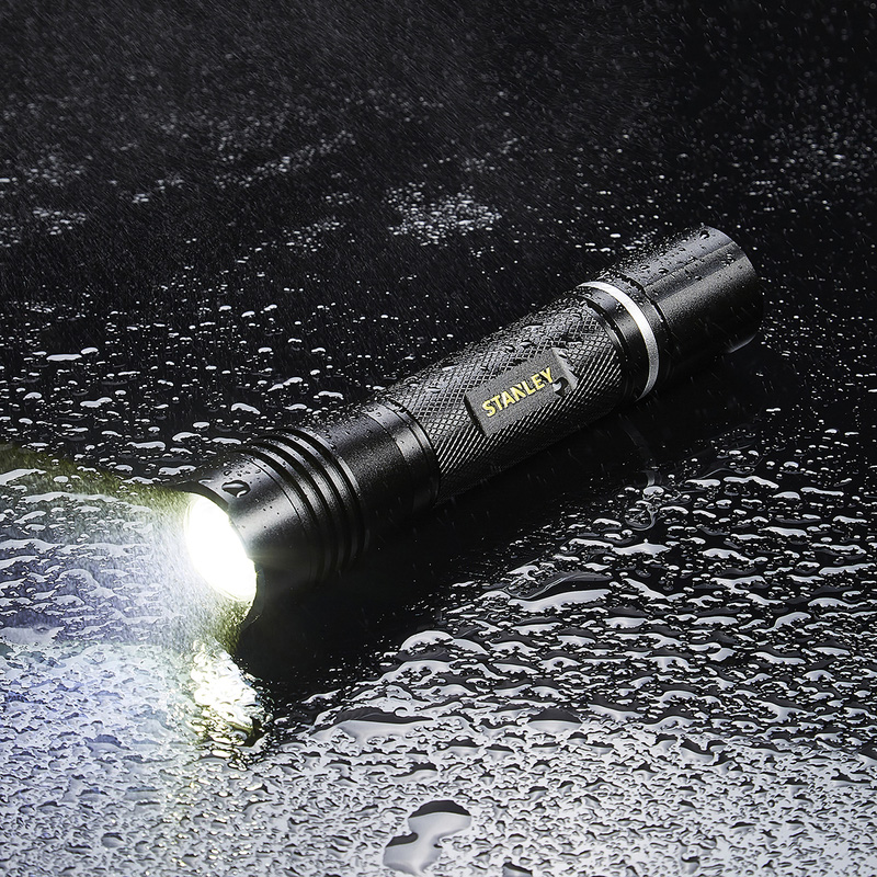 Stanley / Stanley Oplaadbare zaklamp instelbare focus