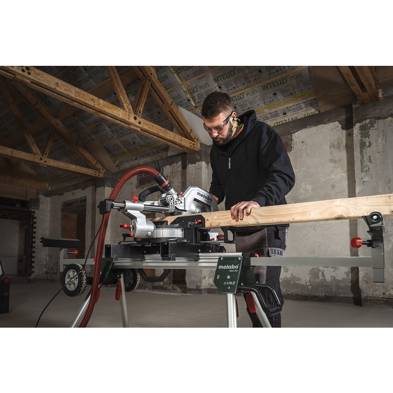 Metabo / Metabo KGS 216 M radiaal afkort- en verstekzaag