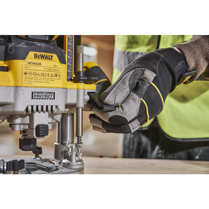 DeWALT / DeWALT DCW620NT-XJ 18V XR accu bovenfrees 18V XR Basic in TSTAK (body)