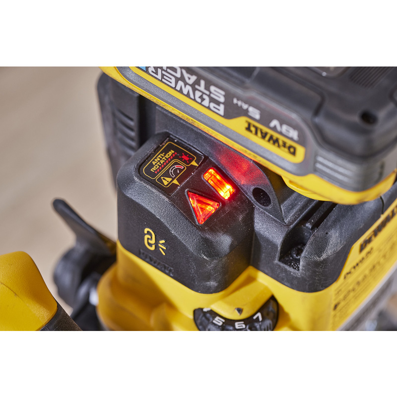 DeWALT / DeWALT DCW620NT-XJ 18V XR accu bovenfrees 18V XR Basic in TSTAK (body)