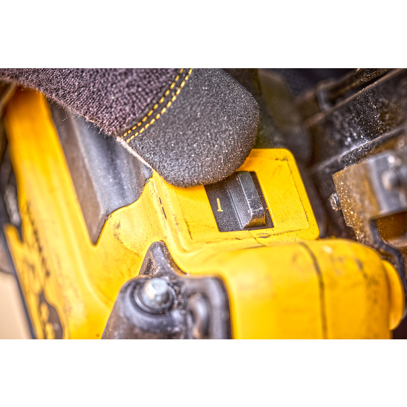 DeWALT / DeWALT DCN930N-XJ 33 18V XR Basic accu constructie tacker enkelshot + bumpfire (body)