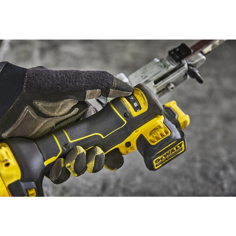 DeWALT / DeWALT DCM200NT-XJ 18V XR accu stripschuurmachine in TSTAK (body)