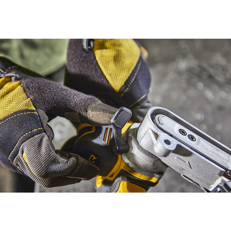 DeWALT / DeWALT DCM200NT-XJ 18V XR accu stripschuurmachine in TSTAK (body)
